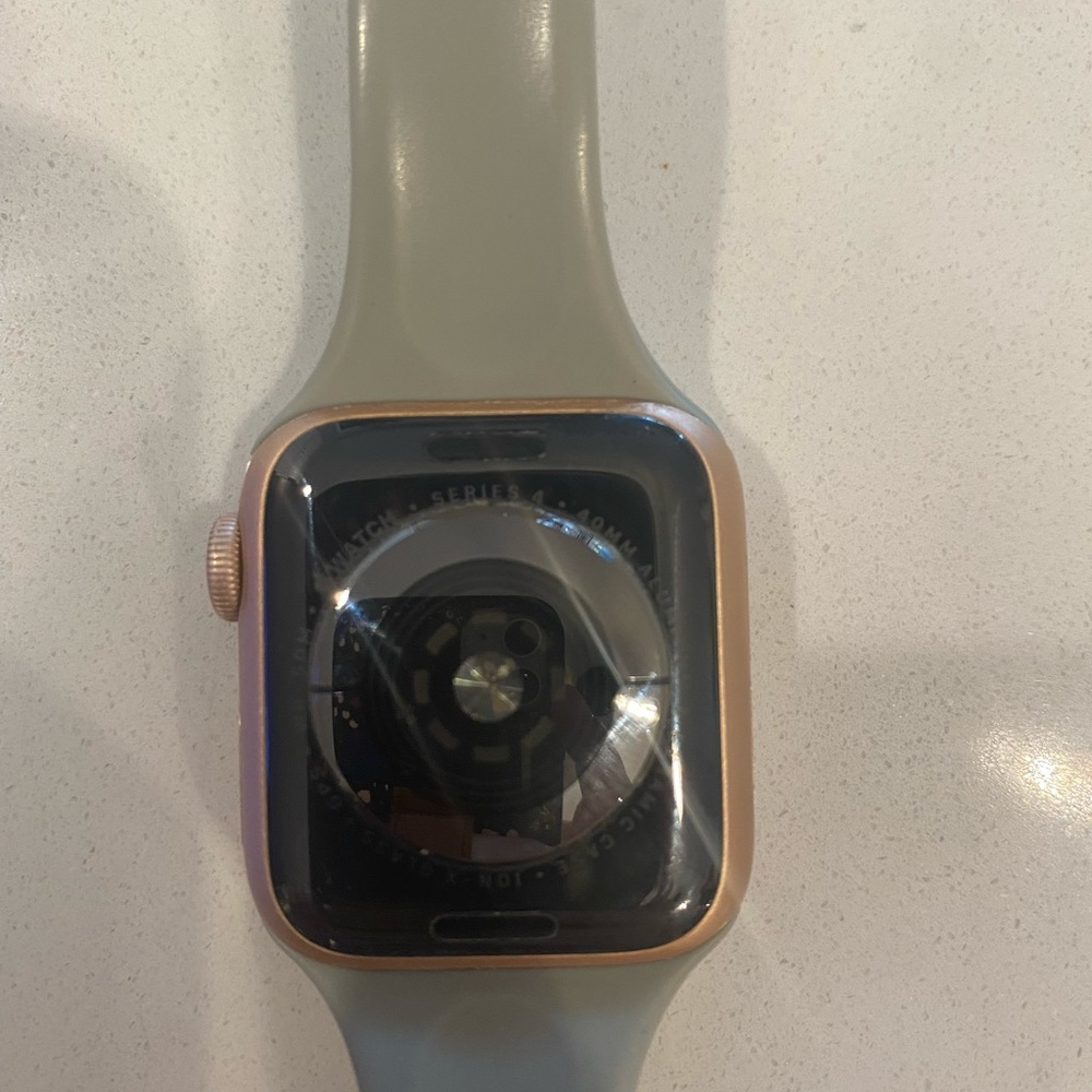 Rose gold series 4 Apple Watch